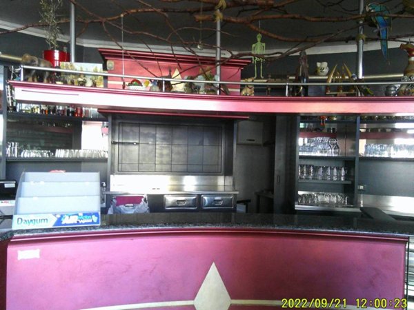 negozio in affitto a Bergamo in zona Canovine