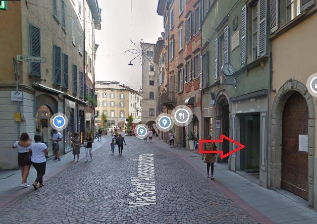 negozio in affitto a Bergamo in zona Borgo Palazzo
