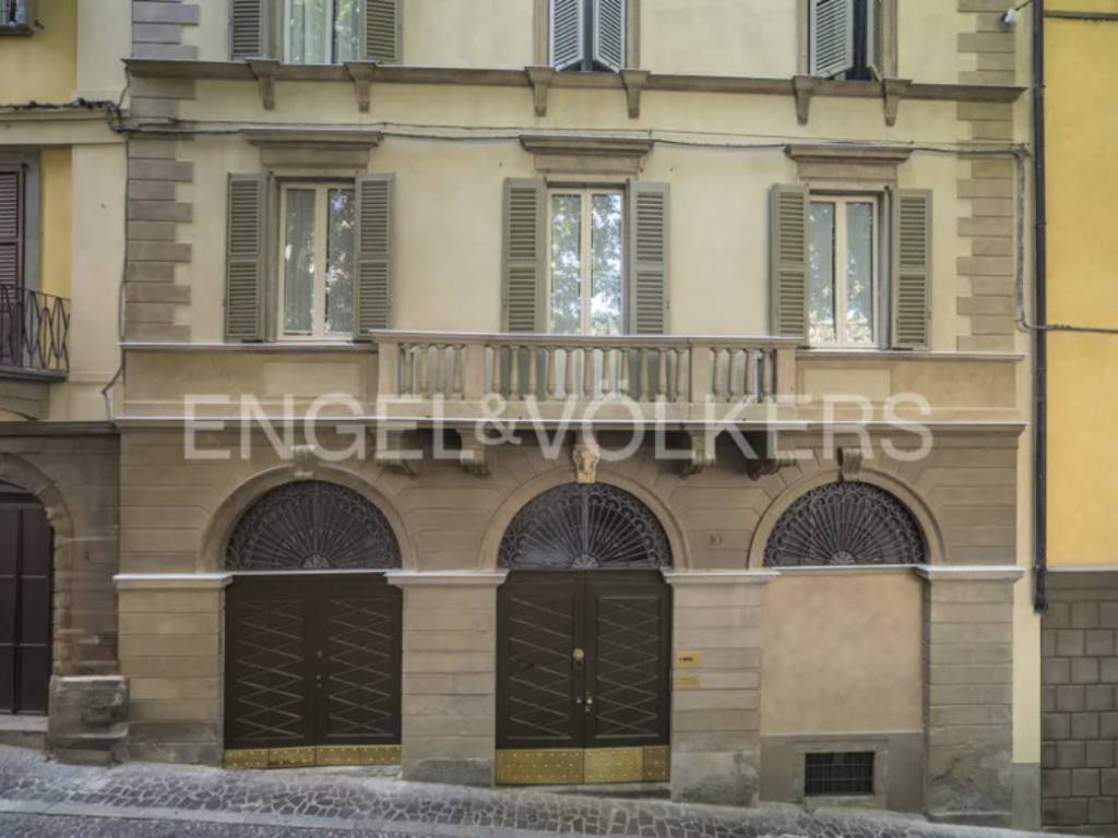 appartamento in affitto a Bergamo in zona Città Alta
