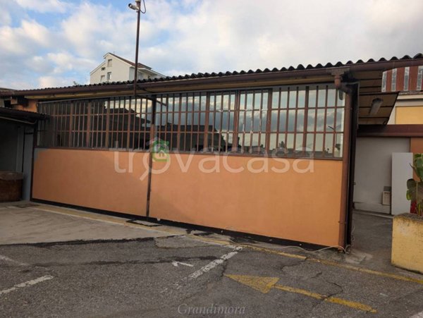 locale commerciale in affitto a Bergamo in zona Canovine