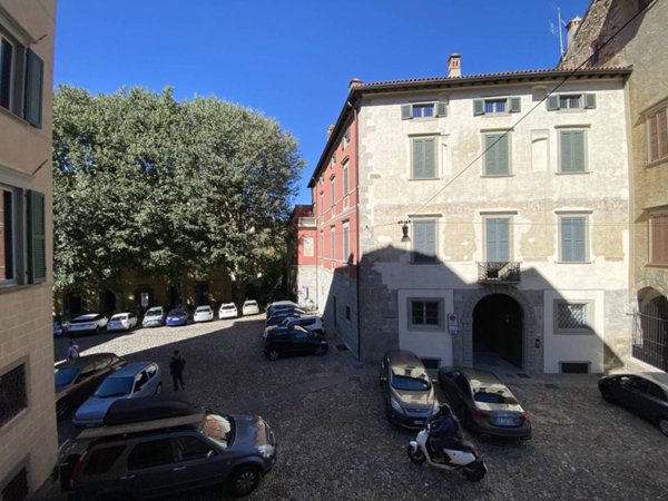 appartamento in affitto a Bergamo in zona Città Alta