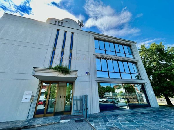 ufficio in affitto a Bergamo in zona Redona