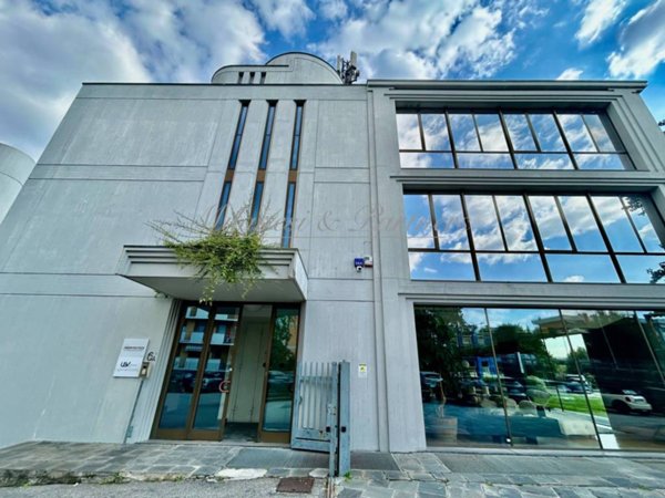 ufficio in affitto a Bergamo in zona Redona