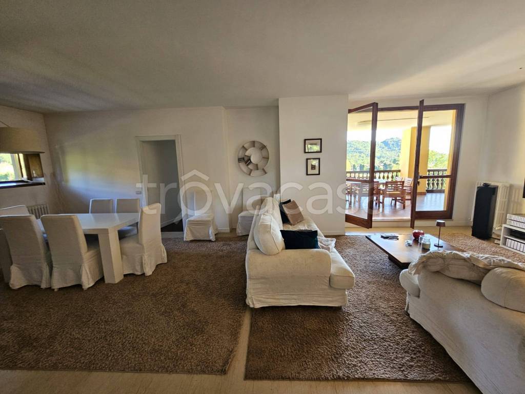 appartamento in affitto a Bergamo in zona Fontana / Robetta / Sombreno