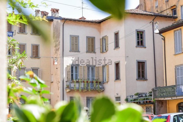 appartamento in affitto a Bergamo in zona Città Alta