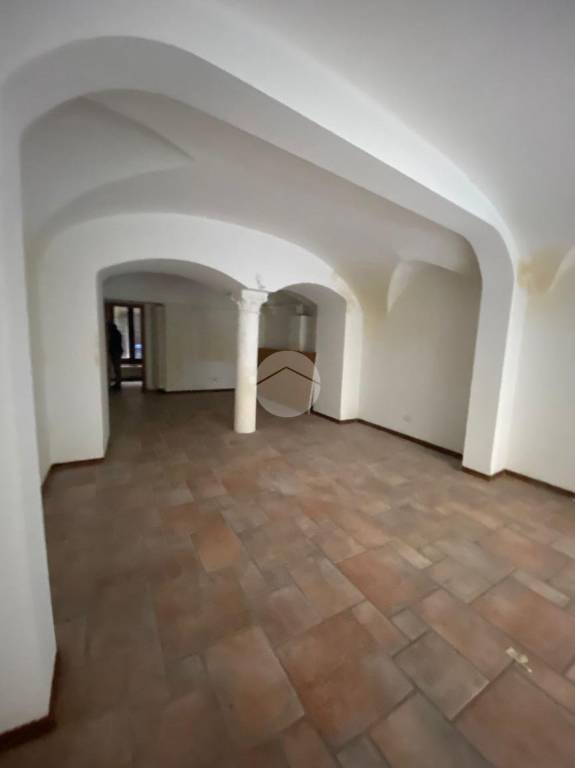 negozio in affitto a Bergamo in zona Borgo Pignolo