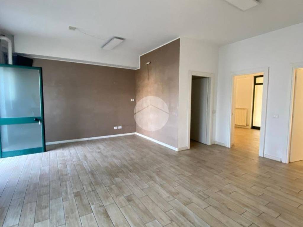 ufficio in affitto a Bergamo in zona Boccaleone