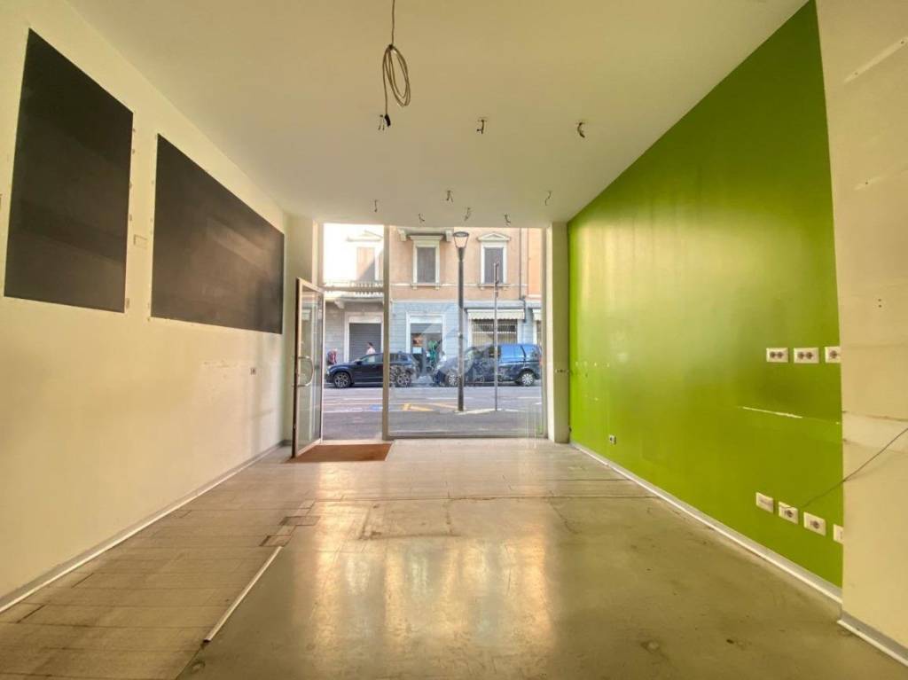 negozio in affitto a Bergamo