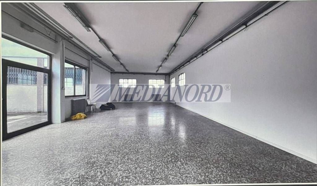 negozio in affitto a Bergamo in zona Valtesse/Valverde