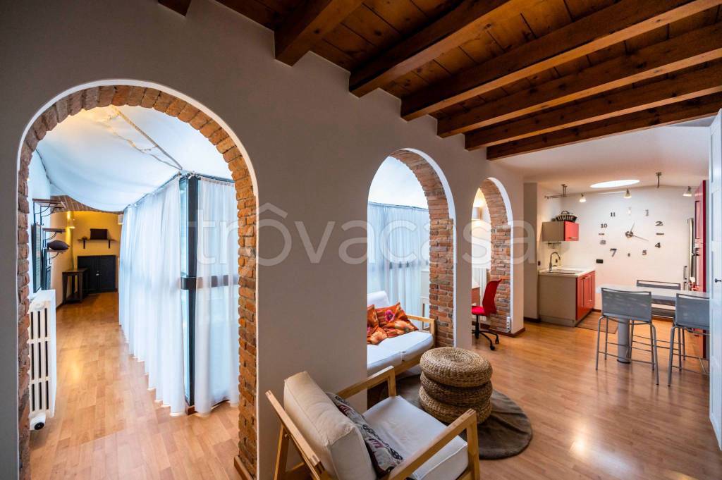 appartamento in affitto a Bergamo in zona Borgo Pignolo