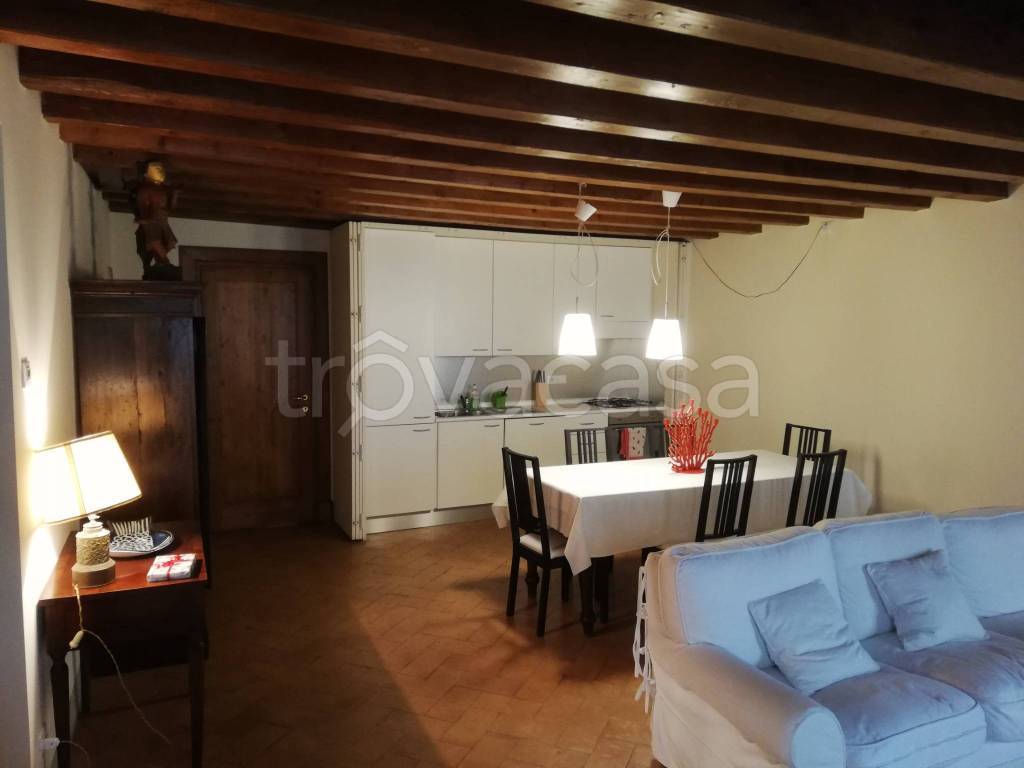 appartamento in affitto a Bergamo in zona Borgo Pignolo