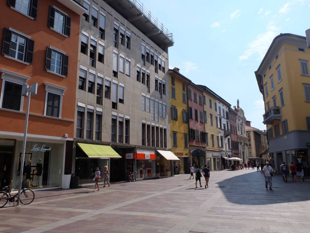 negozio in affitto a Bergamo in zona Bergamo Centro