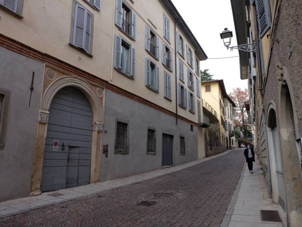 appartamento in affitto a Bergamo in zona Borgo Pignolo