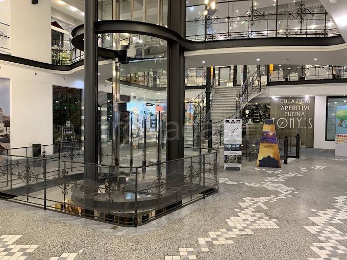 negozio in affitto a Bergamo in zona Bergamo Centro