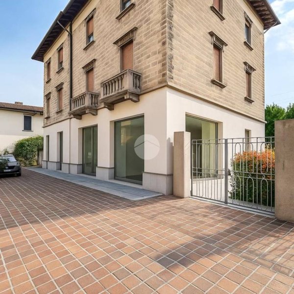 negozio in affitto a Bergamo in zona San Giorgio