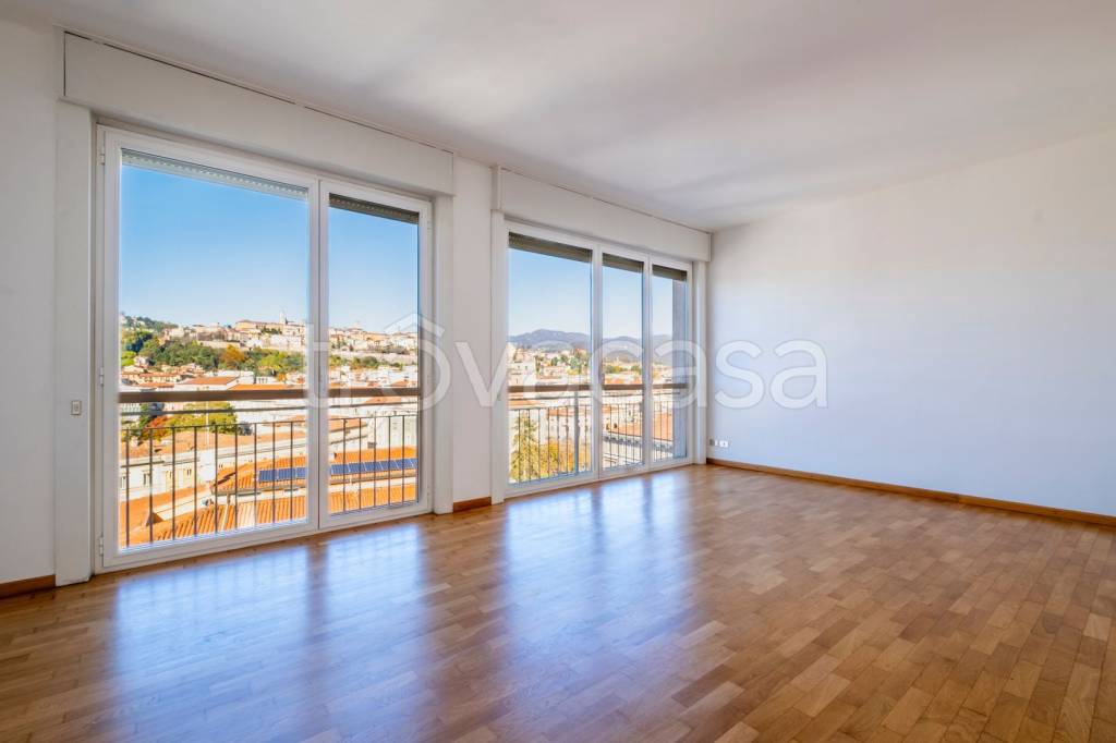 appartamento in affitto a Bergamo in zona Città Alta