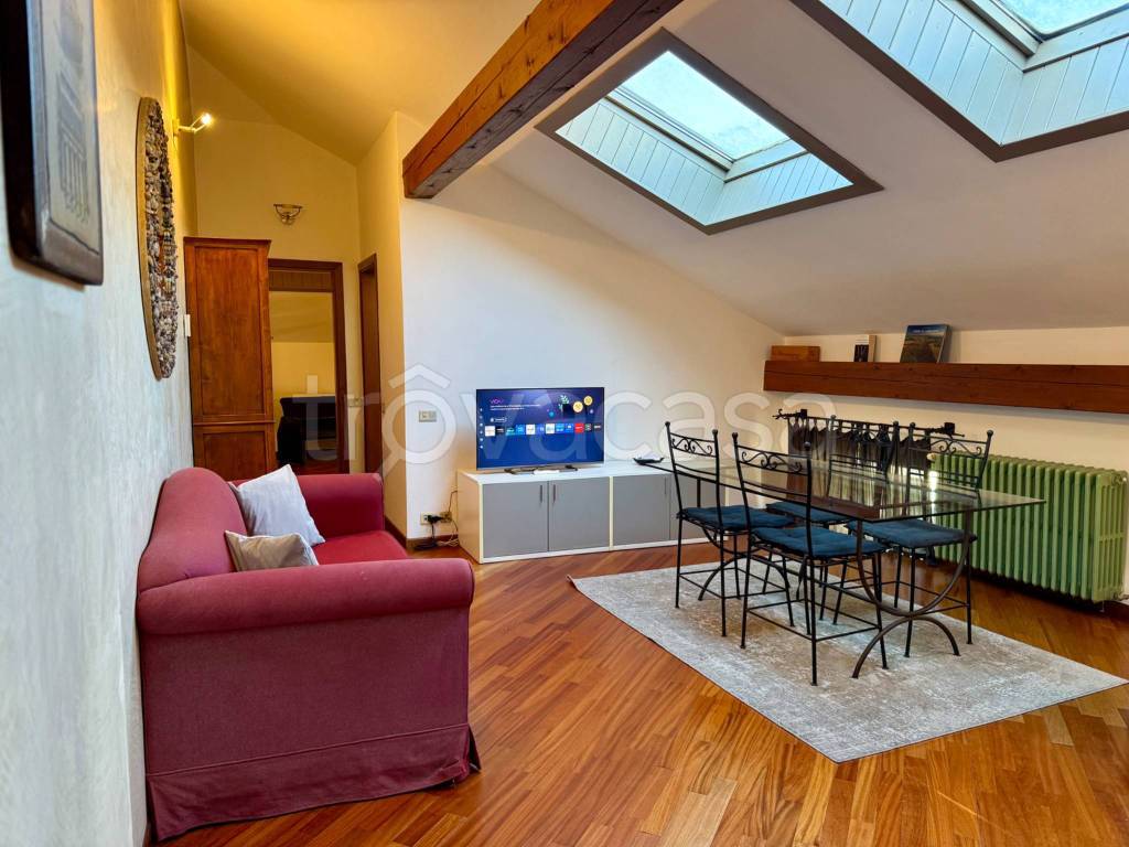 appartamento in affitto a Bergamo in zona Canovine