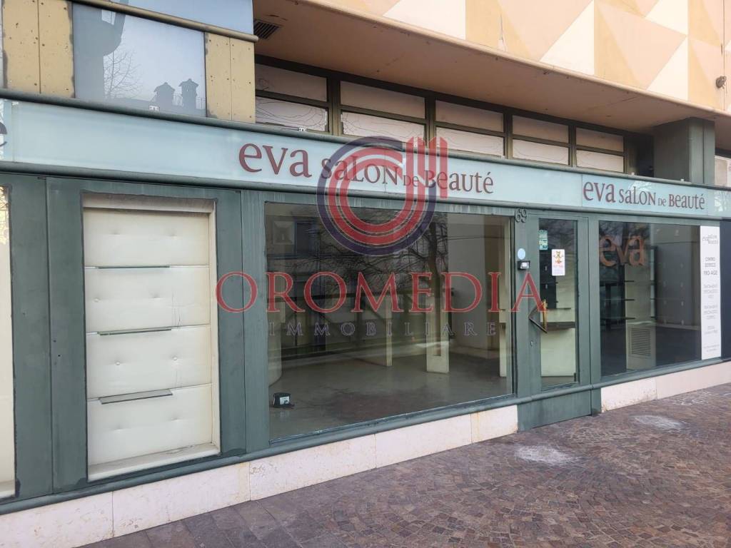 negozio in affitto a Bergamo