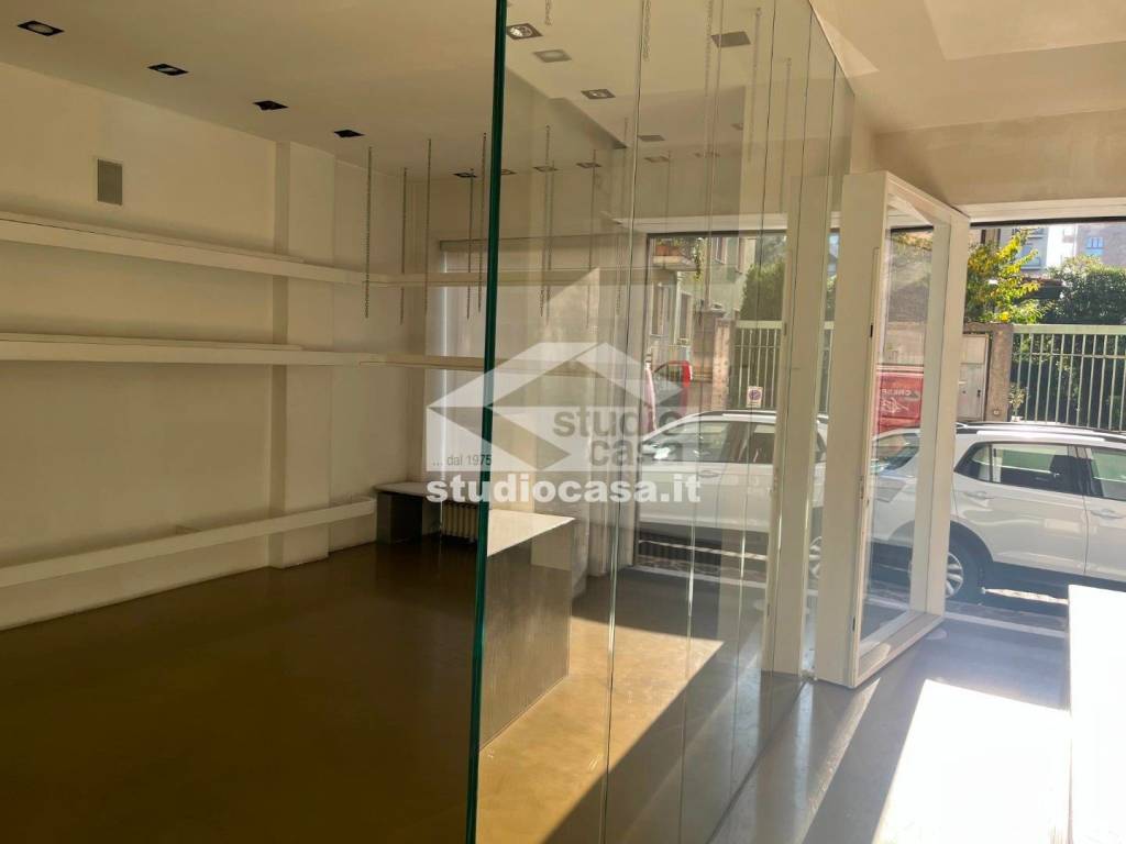 negozio in affitto a Bergamo in zona Bergamo Centro