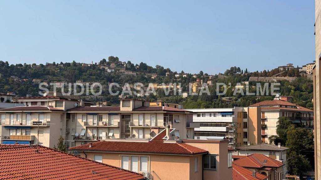 appartamento in affitto a Bergamo in zona Città Alta