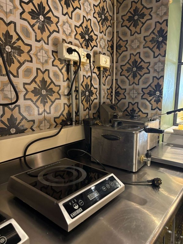 locale commerciale in affitto a Bergamo in zona Città Alta