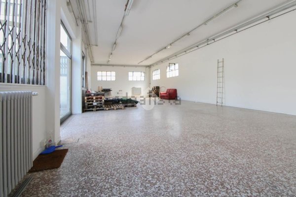 ufficio in affitto a Bergamo in zona Valtesse/Valverde