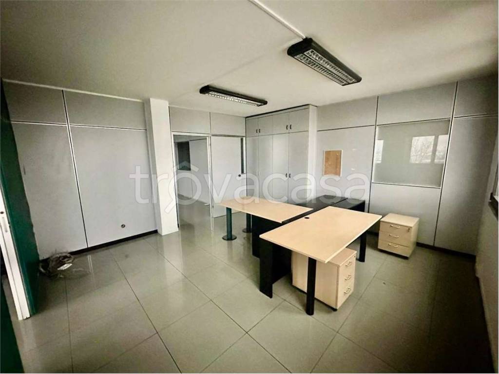 ufficio in affitto a Bergamo in zona Canovine