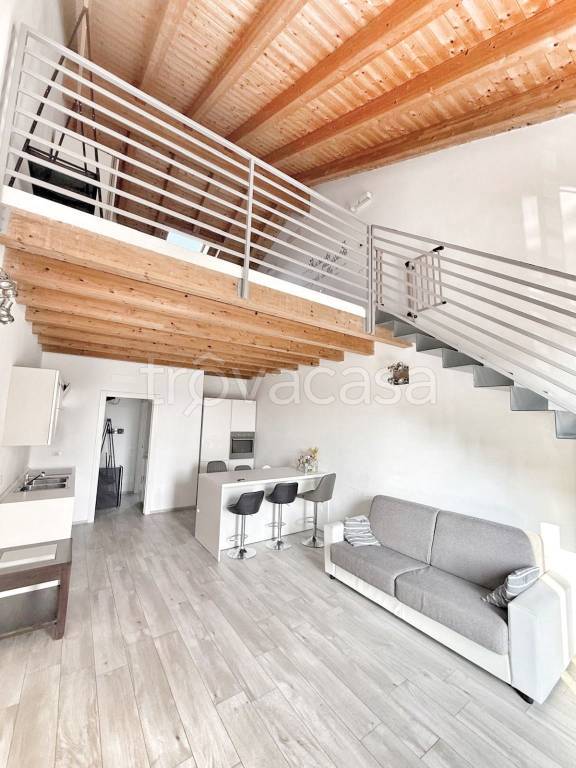 appartamento in affitto a Bergamo in zona Redona