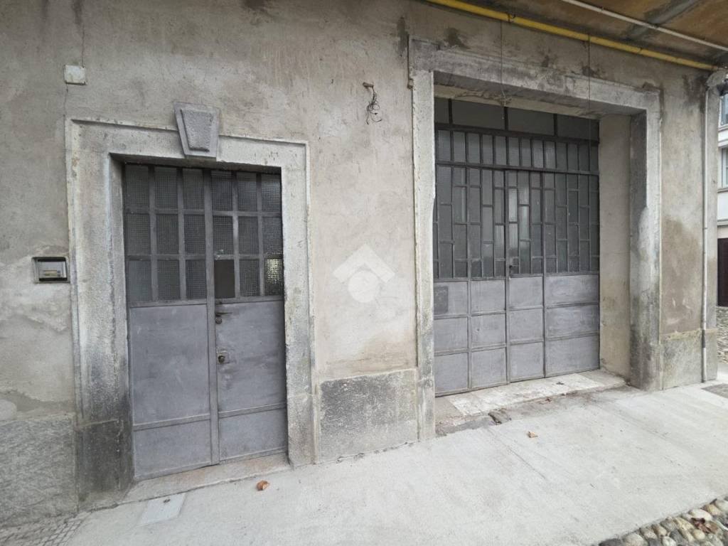 negozio in affitto a Bergamo in zona Borgo Palazzo