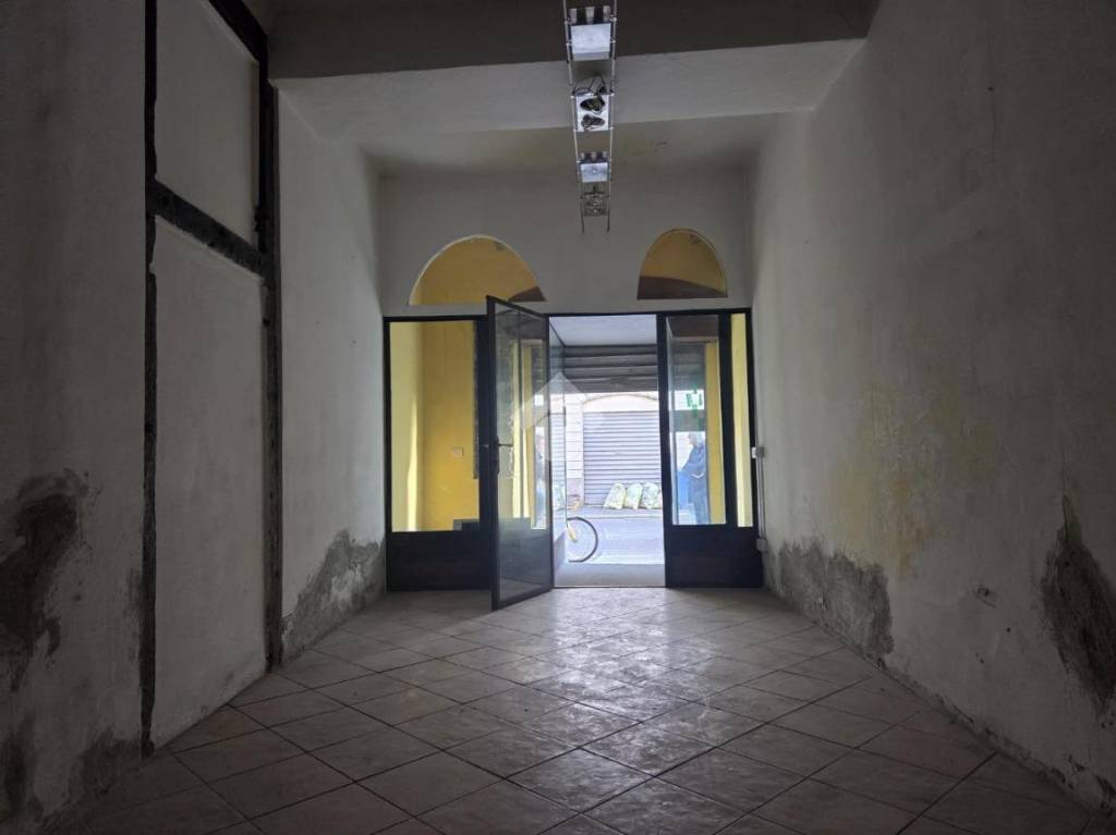 negozio in affitto a Bergamo in zona Città Alta