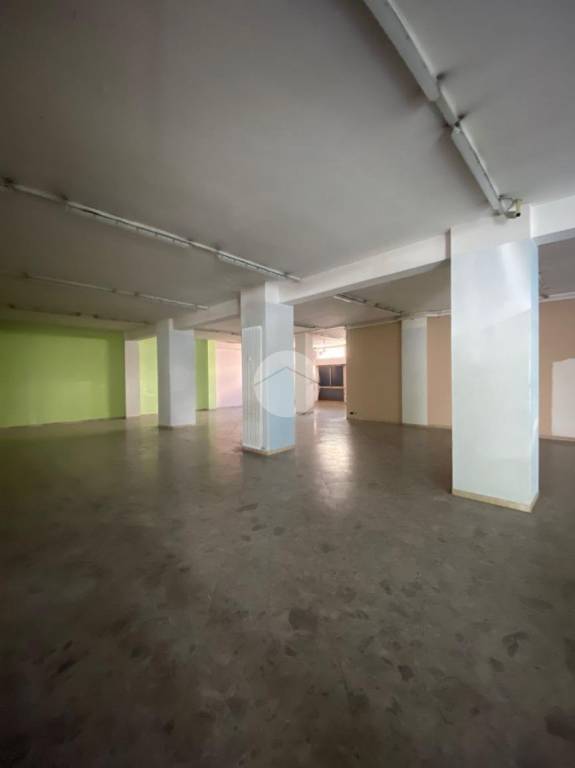 negozio in affitto a Bergamo in zona Bergamo Centro