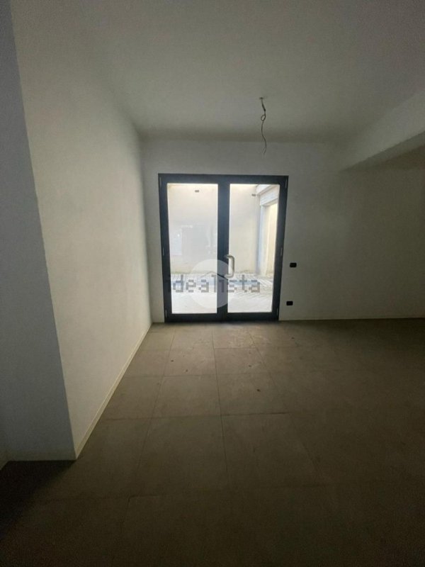 negozio in affitto a Bergamo in zona Borgo Palazzo