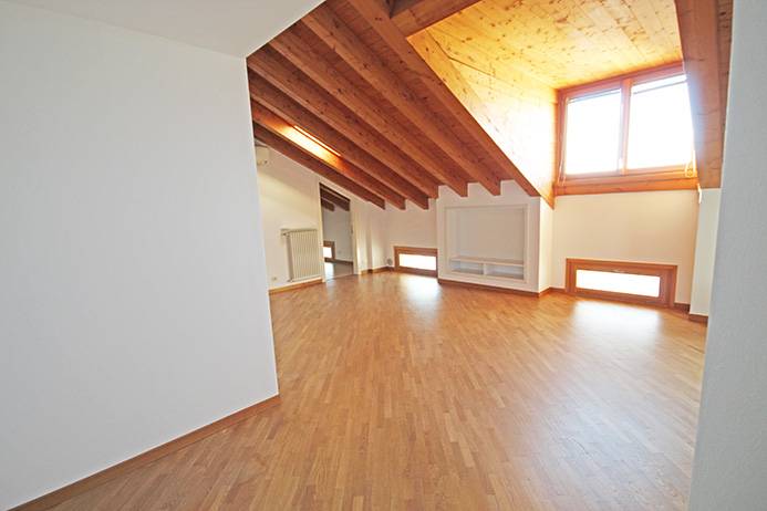 appartamento in affitto a Bergamo in zona Città Alta