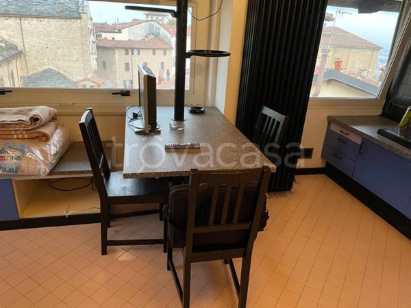 appartamento in affitto a Bergamo in zona Città Alta