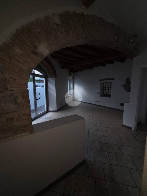 negozio in affitto a Bergamo in zona Bergamo Centro
