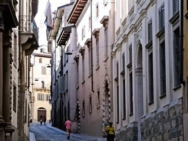 appartamento in affitto a Bergamo in zona Borgo Pignolo