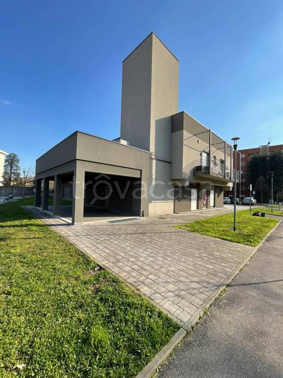 negozio in affitto a Bergamo