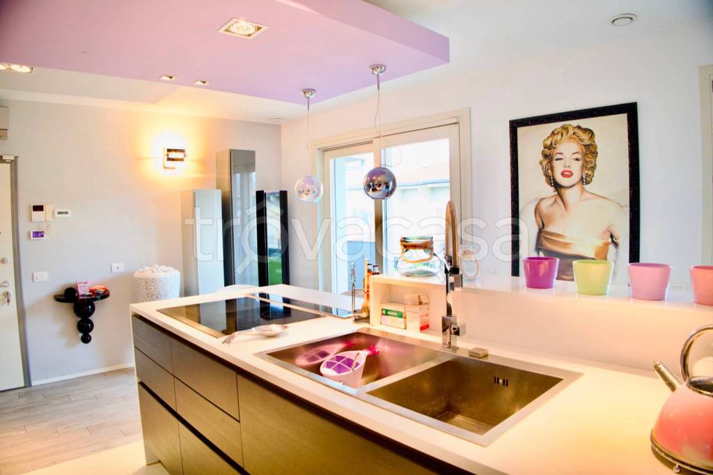 appartamento in affitto a Bergamo in zona Città Alta