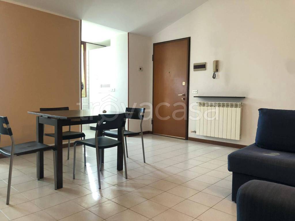 appartamento in affitto a Bergamo in zona Canovine