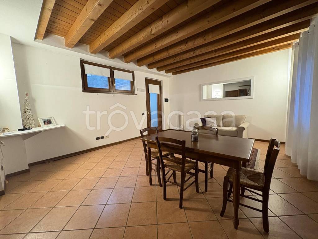 appartamento in affitto a Bergamo in zona Borgo Palazzo