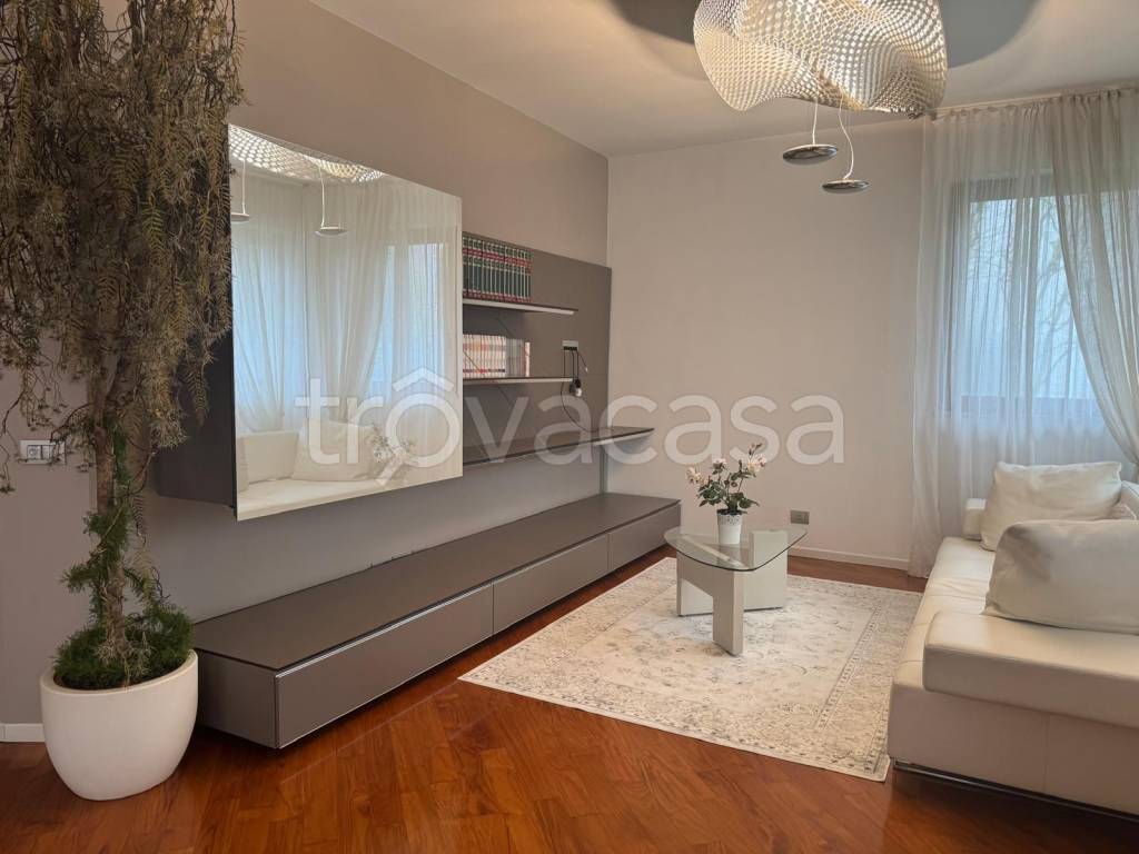 appartamento in affitto a Bergamo in zona Loreto