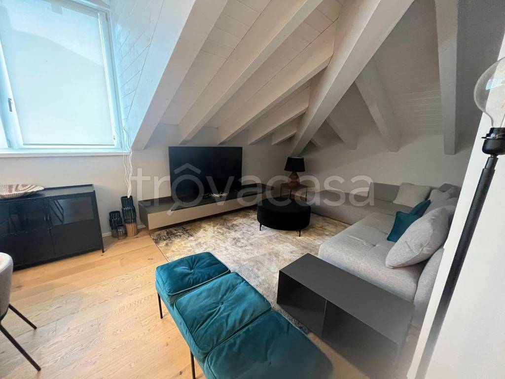 appartamento in affitto a Bergamo in zona Città Alta