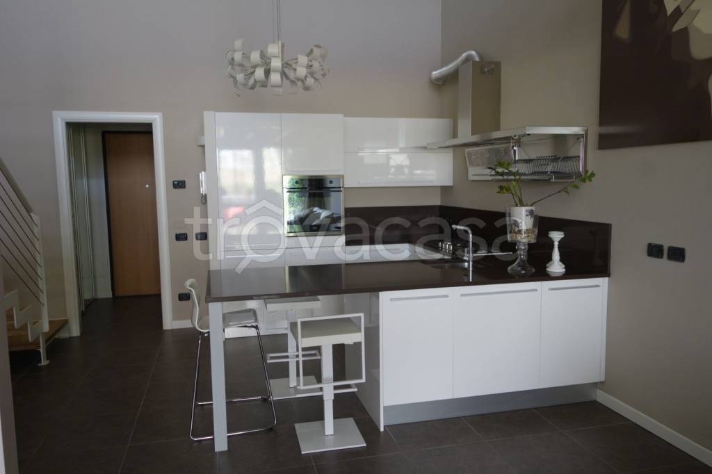 appartamento in affitto a Bergamo in zona Canovine