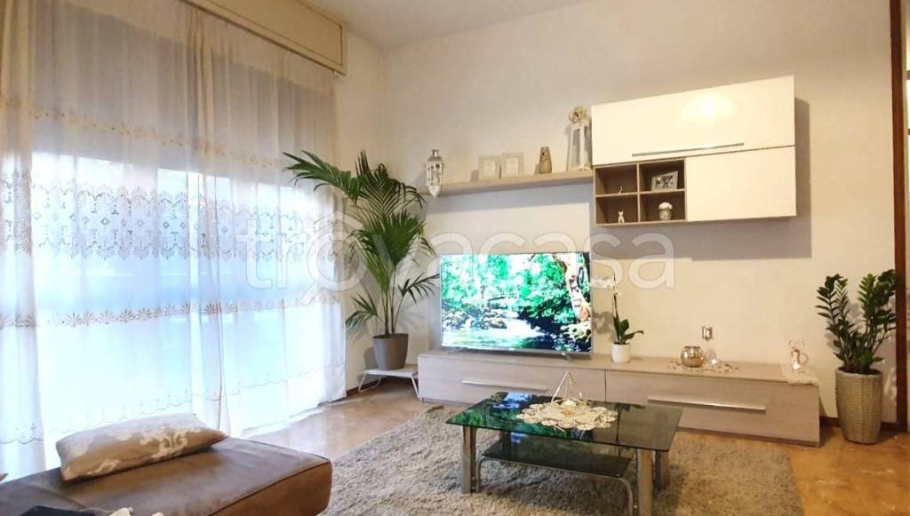 appartamento in affitto a Bergamo in zona Canovine