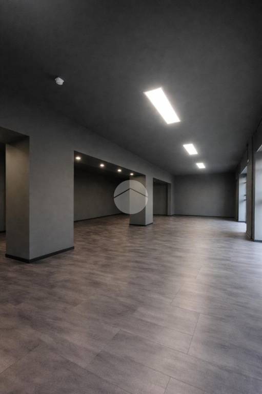negozio in affitto a Bergamo in zona Bergamo Centro