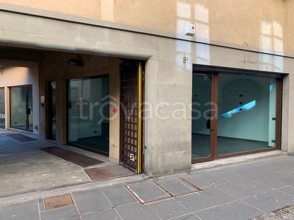 negozio in affitto a Bergamo in zona Bergamo Centro