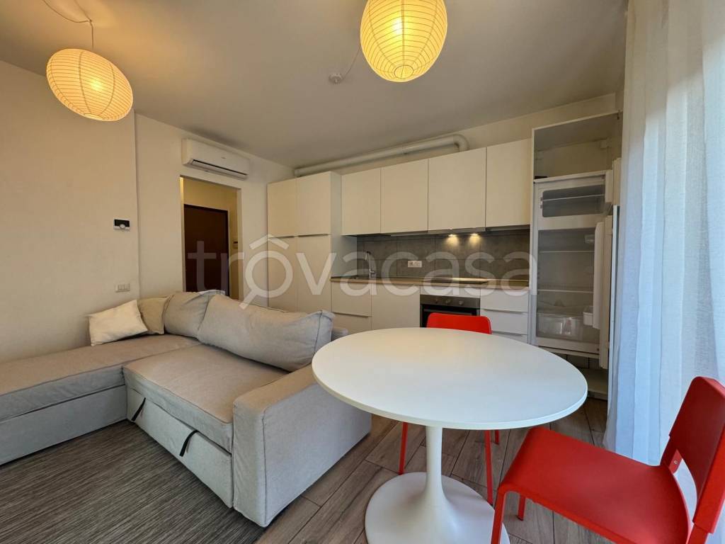 appartamento in affitto a Bergamo in zona Colognola