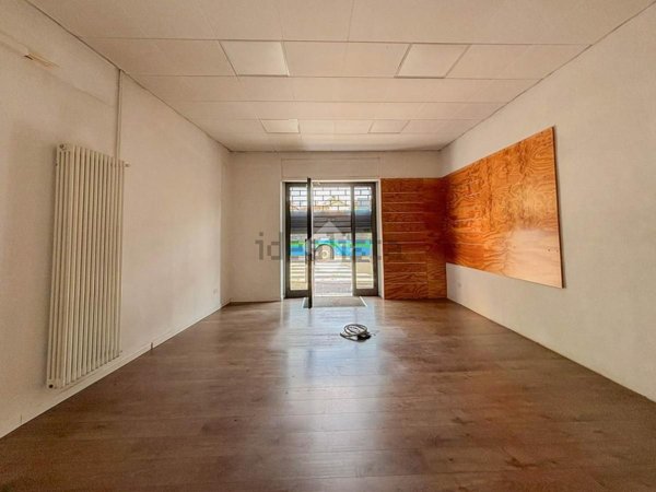 negozio in affitto a Bergamo in zona Borgo Pignolo