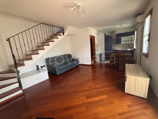 appartamento in affitto a Bergamo in zona Borgo Palazzo