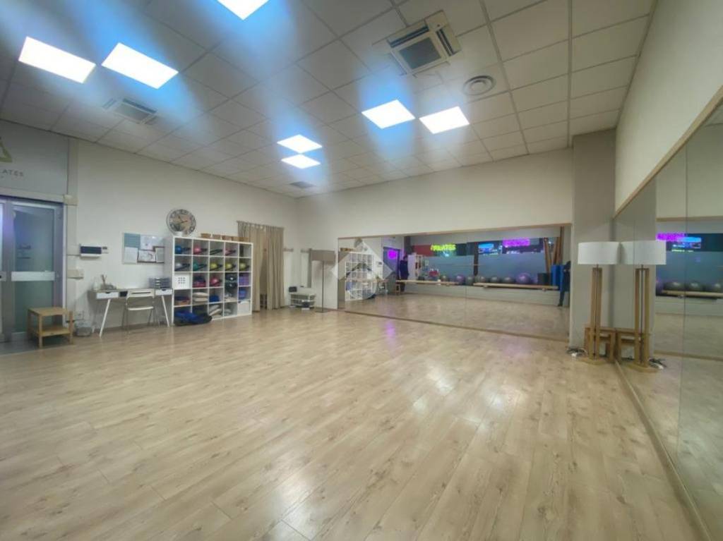 negozio in affitto a Bergamo in zona Bergamo Centro